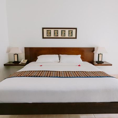 Legong Keraton Beach Hotel Canggu Exteriör bild