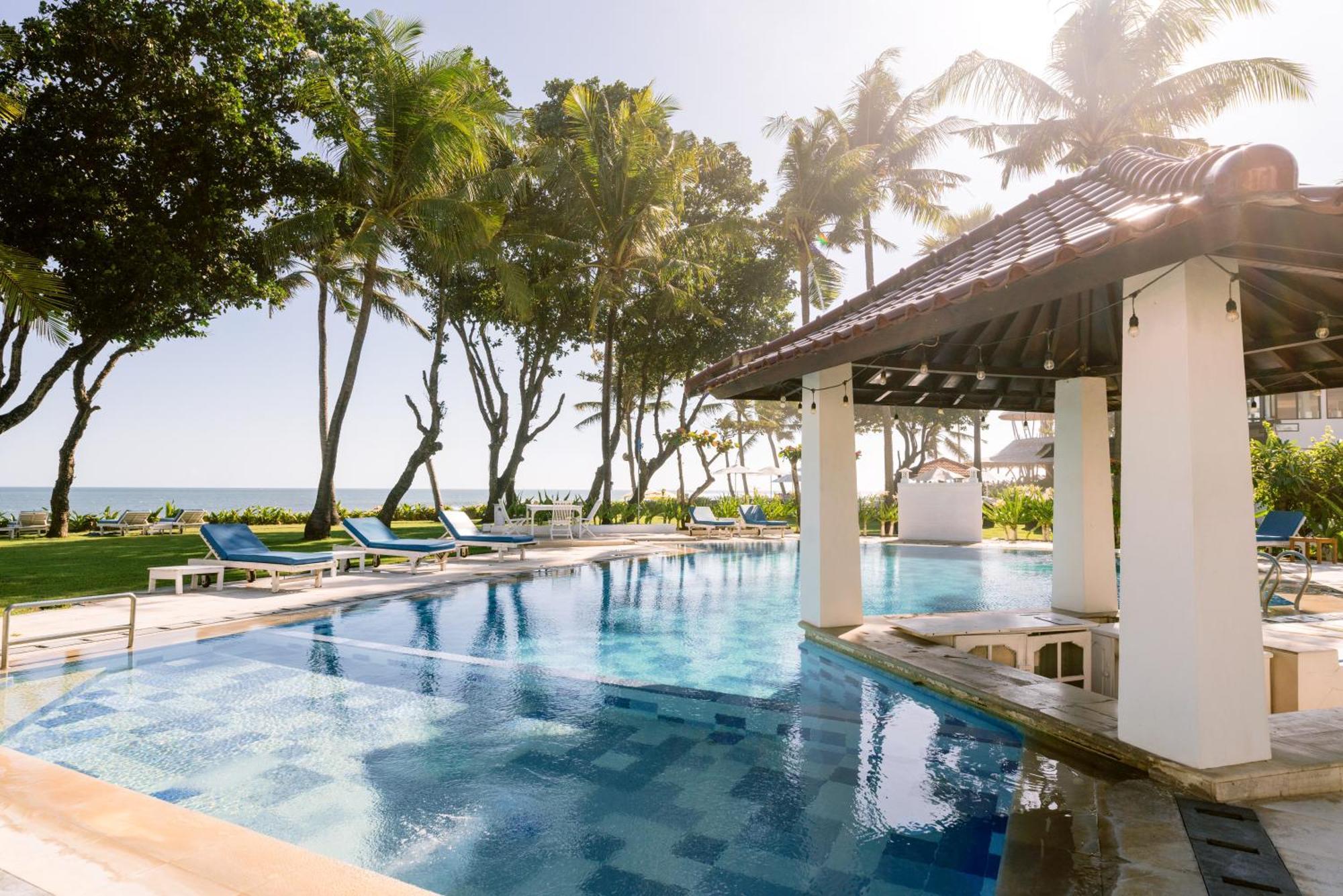 Legong Keraton Beach Hotel Canggu Exteriör bild