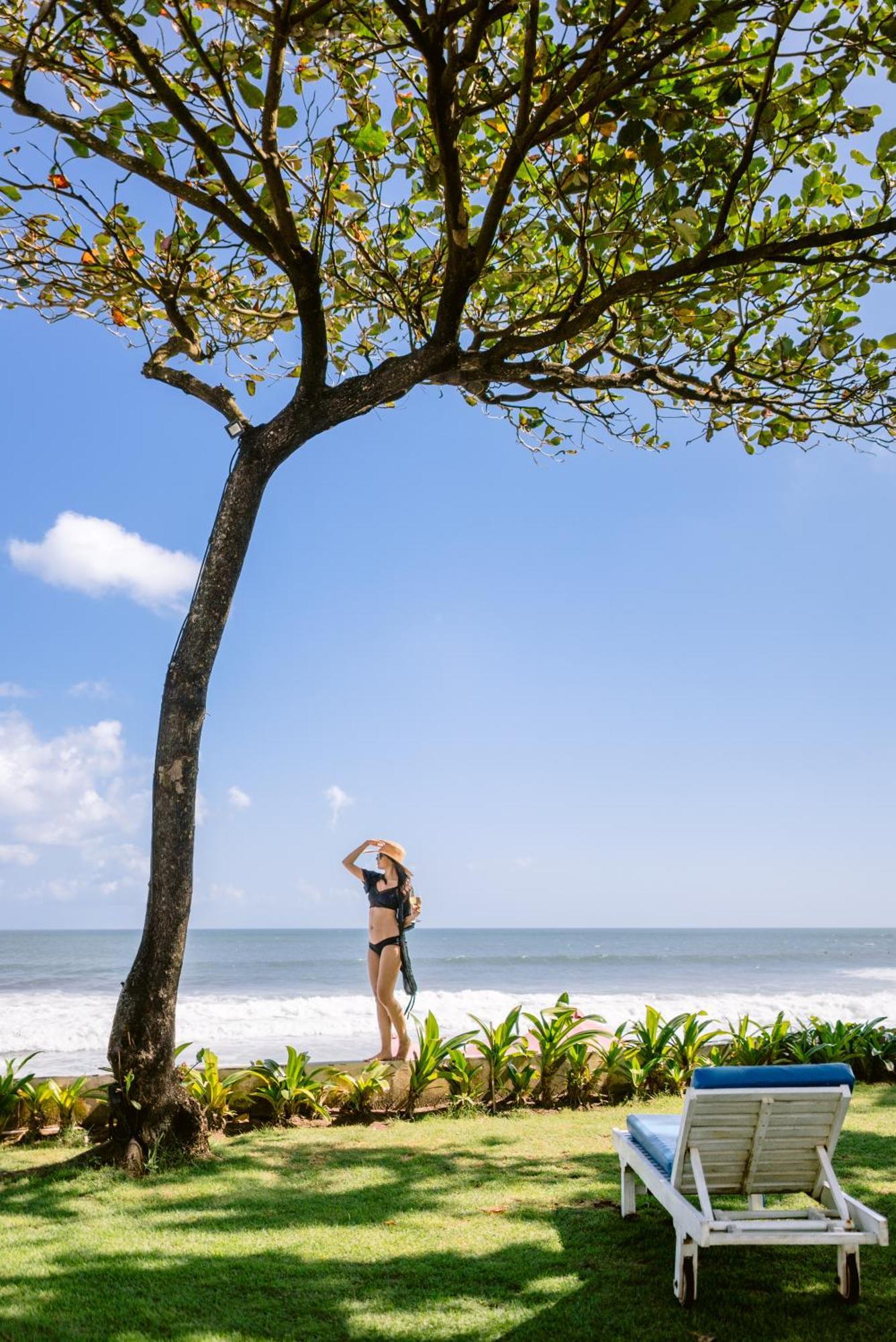 Legong Keraton Beach Hotel Canggu Exteriör bild