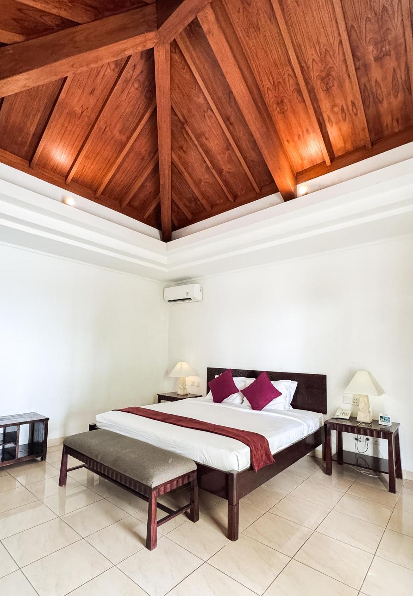 Legong Keraton Beach Hotel Canggu Exteriör bild