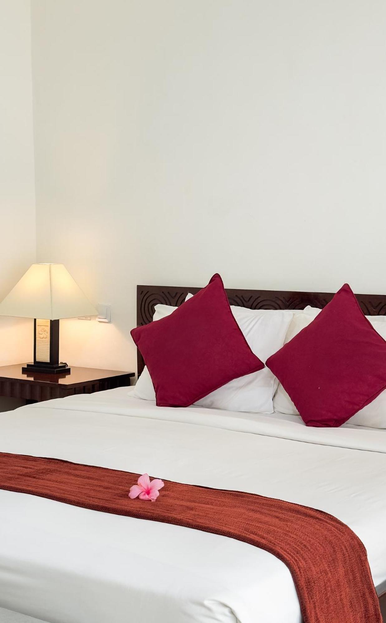 Legong Keraton Beach Hotel Canggu Exteriör bild